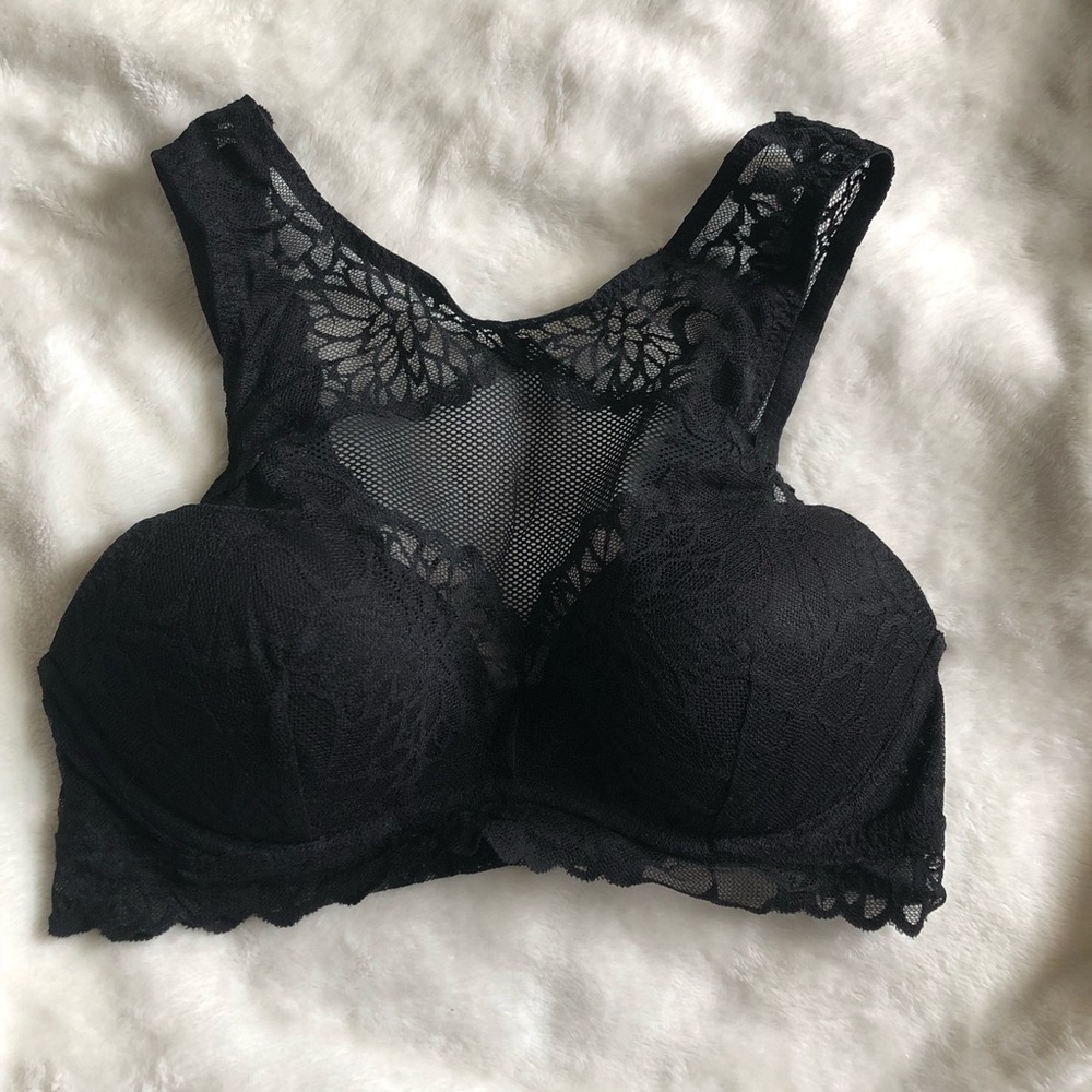 black Victoria’s Secret pink bralette